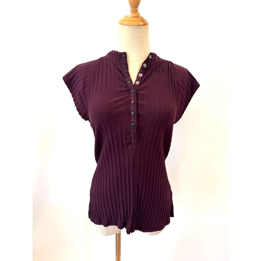 Free People Movement Purple Plum Ribbed Top Medium Henley 1/2 Snaps